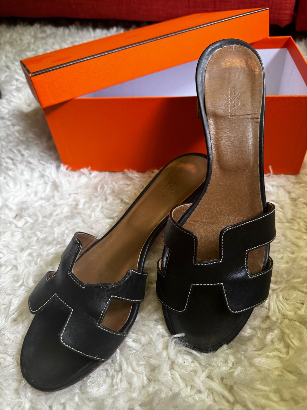 Black Hermes Oasis Sandal - READ DESCRIPTION - Picture 3 of 8